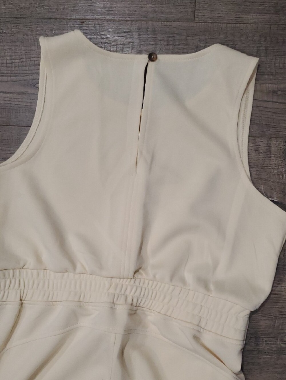 Sleeveless Cream Tie-Waist Wide-Leg Jumpsuit - Picture 6 of 11